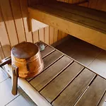 Sportsmen's House