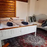 Sportsmen's House