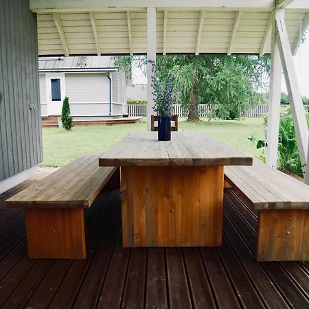 Sportsmen's Holiday House