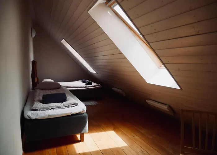 Sportsmen's Holiday House *