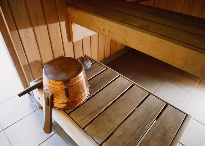 Sportsmen's Holiday House