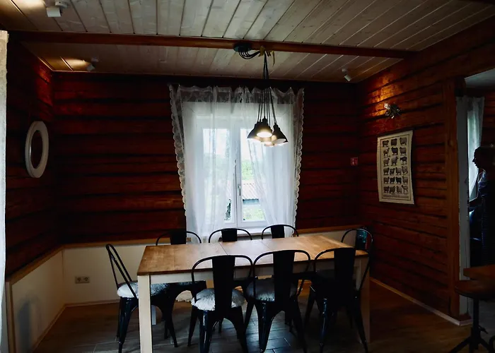 Sportsmen's Holiday House *